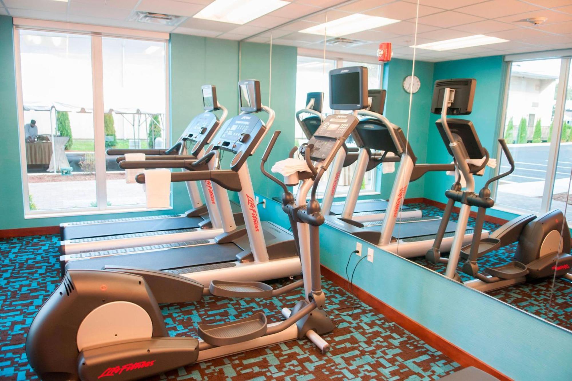 Fairfield Inn & Suites By Marriott Springfield Northampton/Amherst Dış mekan fotoğraf